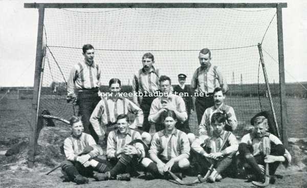Onbekend, 1907, Onbekend, EERSTE ELFTAL DER HILVERSUMSCHE MIXED HOCKEY CLUB