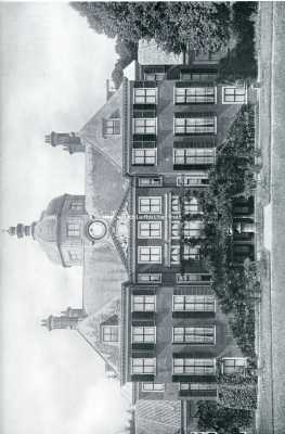 Zuid-Holland, 1907, Den Haag, HUIS TEN BOSCH. Achterzijde van het Huis Ten Bosch, uitkijkende op het park aan den Bezuidenhoutschen Weg
