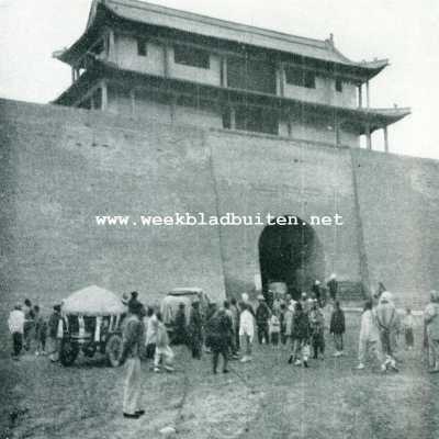 China, 1907, Onbekend, Peking-Parijs. Vertrek van Hsuen-Kwa, alwaar de deelnemers 36 uur lang door een onderkoning werden opgehouden