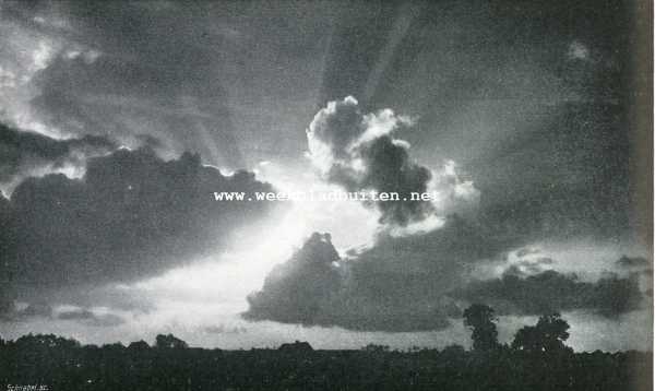 Onbekend, 1907, Onbekend, Weerkundige mededeelingen. Wolkenphotografie. Afb. 5. Wolken met doorschietend zonlicht