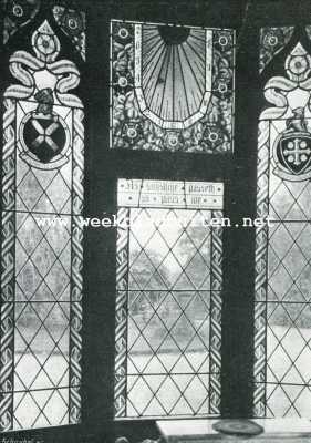 Engeland, 1908, Didsbury, Zonnewijzers. Zonnewijzer van geklerud glas in de oude pastorie te Didsbury (Engeland)