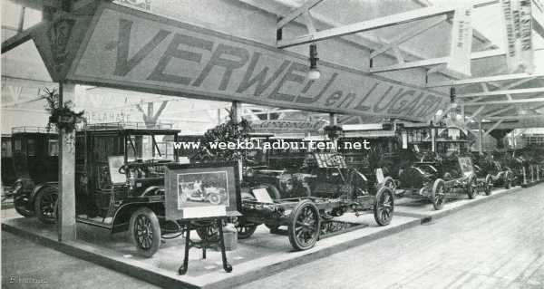 Noord-Holland, 1908, Amsterdam, De tentoonstelling van automobielen, motorrijwielen en motorbooten van 17-26 Januari in het Paleis voor Volksvlijt. Stand van de Firma Verwey en Lugard