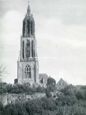 Utrecht, 1908, Rhenen, Gezicht op de Kerk en de Oude Wallen the Rhenen