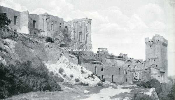 Frankrijk, 1908, Arles, Auto-tocht Genua-Amsterdam. Rune van het klooster Mont Major bij Arles
