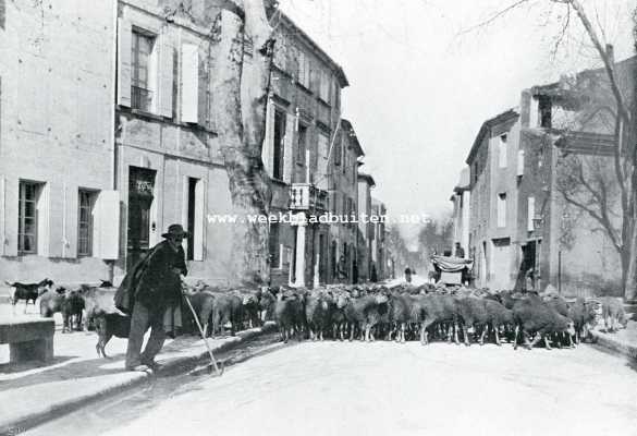Frankrijk, 1908, Onbekend, Auto-tocht Genua-Amsterdam. Een oponthoud in een Zuid-Fransch dorp