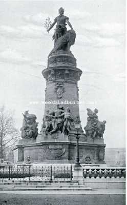 Frankrijk, 1908, Lyon, Auto-tocht Genua-Amsterdam. Lyon. Place Carnot.  Monument de la Rpublique