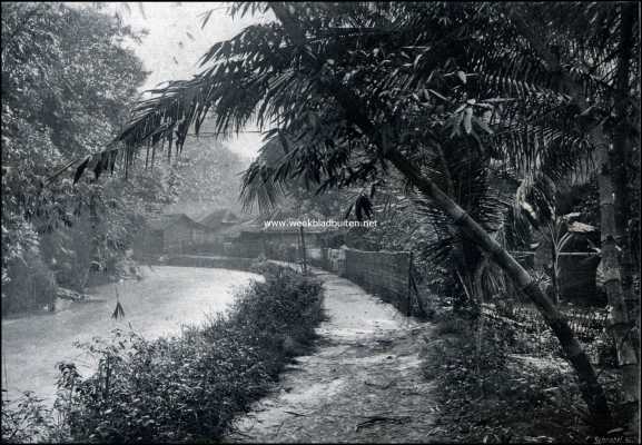 Indonesi, 1909, Buitenzorg, Buitenzorg. Aan de oever van de snelstromende Tjidani