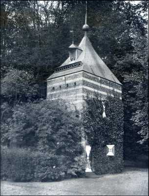 Noord-Brabant, 1909, Helmond, Het Kasteel Helmond. Een der wachttorens