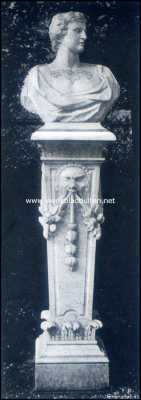 Iets over stadstuinen. Antieke marmeren beelden in den tuin van Heerengracht 458 - 2