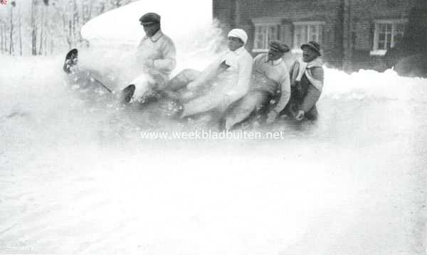 Zwitserland, 1910, Davos, Over bobslee-toeren te Davos. In de bocht