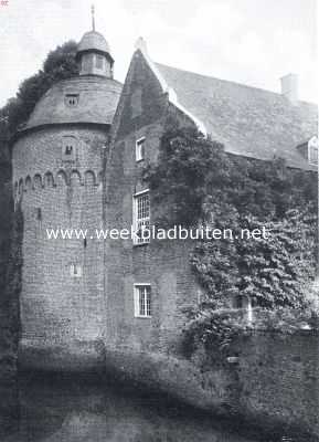 Limburg, 1910, Well, Het kasteel Well (L.). Het kasteel Well. Zij-toren van het voorgebouw