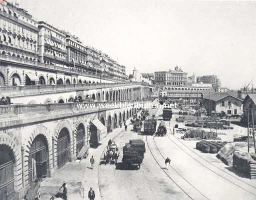 Algerije, 1910, Algiers, Buiten aan Afrika's noordkust. I. Nieuw-Algiers en Mustapha. Algiers. De kade langs de haven en de Rampe Chasseloup Loubat, langs welke men de stad bereikt