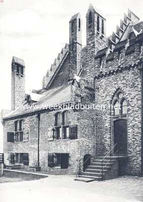 Noord-Holland, 1910, Medemblik, De kleinste stad van West-Friesland. Medemblik. Het kasteel Radboud, thans kantongerecht. Ingang