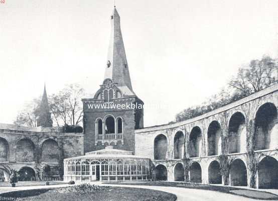 Limburg, 1910, Horn, Het kasteel Horn (L.). Binnenplaats met hoofdtoren