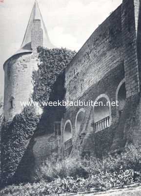 Limburg, 1910, Horn, Het kasteel Horn (L.). Zij-aanzicht