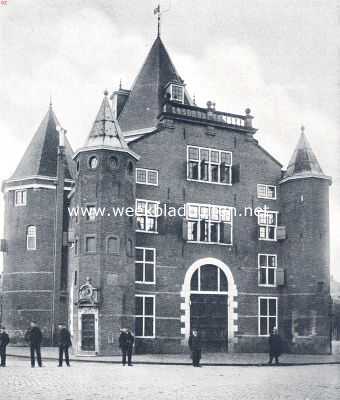 Noord-Holland, 1910, Amsterdam, Een mooi gebouw in Amsterdam. De Waag te Amsterdam. Noordzijde