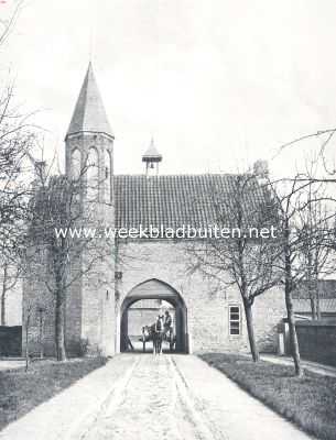 Noord-Brabant, 1910, Aarle-Rixtel, Het kasteel Croy. Binnenzijde van het inrijpaviljoen