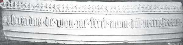 Nederland, 1910, Onbekend, Een praatje over klokken. Gedeelte van den bovenrand van een der klokken van Geert van Wou te Kampen: Gherardus DeWou me fecit anno Dui MCCCCLXXII