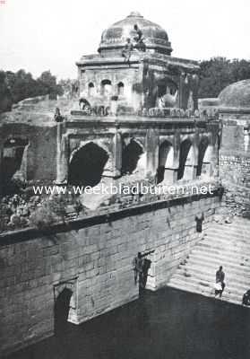 India, 1910, Delhi, Reisindrukken uit Britsch-Indi. Delhi. Mausoleum van Nizam-Ud-Din-Aulia