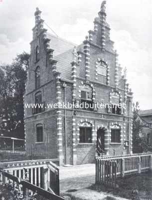 Noord-Holland, 1911, Graft, Het gerestaureerde Raadhuis te Graft (N.-H.)