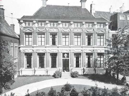 Friesland, 1911, Leeuwarden, Het Oud-Prinsesse-Hof te Leeuwarden, voorzijde