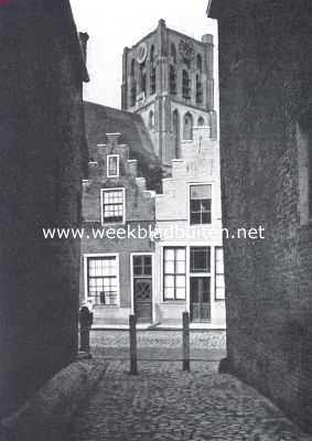 Zuid-Holland, 1911, Brielle, Gezicht op de kerktoren te Brielle