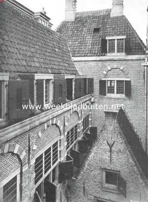 Noord-Holland, 1911, Amsterdam, Het Rembrandt-huis. Achterhuis. Links de ramen van de kunstcaemer