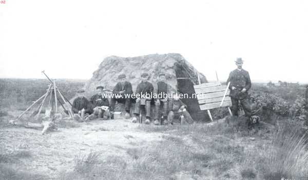 Drenthe, 1911, Uffelte, Rustende arbeiders in de ontginning 