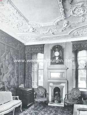 Overijssel, 1911, Goor, Het kasteel Weldam. De torenkamer. Gobelinzaal met haard van 1687