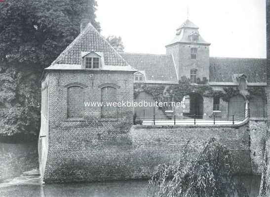 Limburg, 1912, Geijsteren, Het Kasteel Geysteren (L.). De voorburcht, van het Kasteel Geysteren af gezien