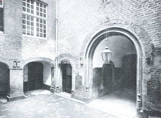 Limburg, 1912, Geijsteren, Het Kasteel Geysteren (L.). Een hoekje van de binnenplaats van het Kasteel Geysteren