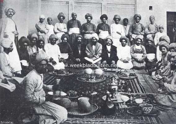 Iran, 1912, Onbekend, Een Perzische feestmaaltijd