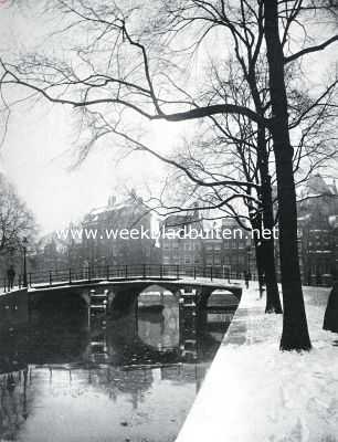 Noord-Holland, 1913, Amsterdam, De Leidschegracht bij de Heerengracht te Amsterdam, na de eerste sneeuw