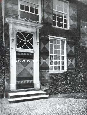 Noord-Brabant, 1913, Vrijhoeve-Capelle, Kasteel Zuidewijn (N.-Br.). De hoofddeur aan de westzijde
