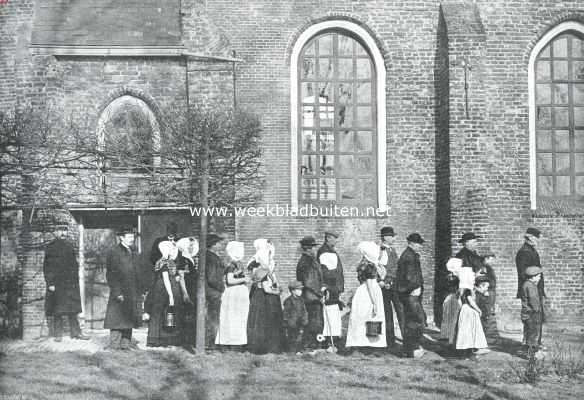 Zeeland, 1913, Schore, Het uitgaan van de kerk te Schore