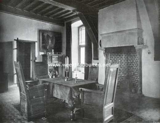 Noord-Holland, 1913, Muiden, In 't kasteel van Hooft. De kamer van bisschop Jan van Arkel. In Hooft's tijd eetkamer