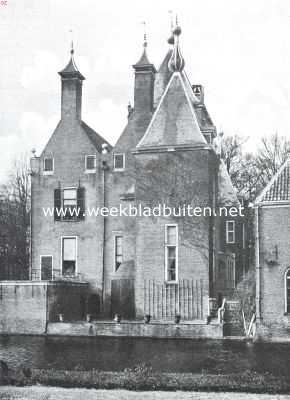 Het kasteel Renswoude, zuidzijde. De linkervleugel