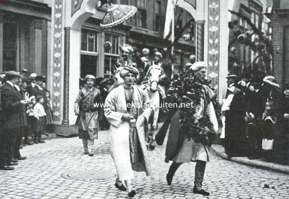 Zuid-Holland, 1913, Delft, Abbas de Groote op zijn zegetocht door het Hollandsche Ispahan