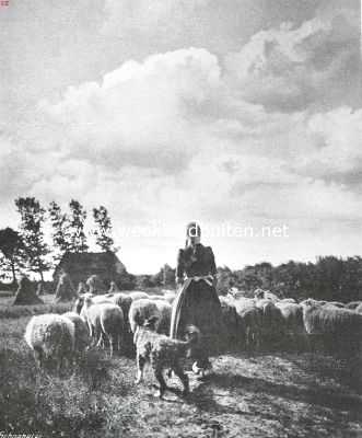 Nederland, 1913, Onbekend, Wolken-sferen. Naar huis