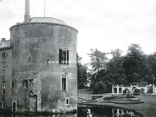 Gelderland, 1913, Arnhem, Het kasteel en de heerlijkheid Rosendaal. Het kasteel Rosendaal. De oude toren waarin hertog Reinoud door zijn broeder Eduard zou gevangen gezet zijn