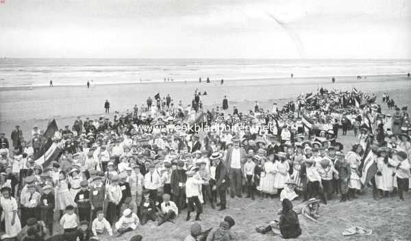 Nederland, 1913, Onbekend, Een dag vol vruegde verschaft aan een 800-tal kinderen, door de Amsterdamsche vereeninging 