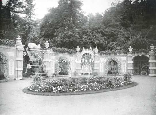 Gelderland, 1913, Arnhem, Het kasteel Rosendaal. De schelpengalerij