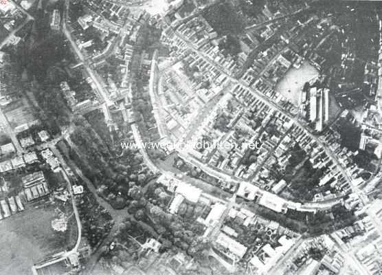 Utrecht, 1913, Amersfoort, Amersfoort van 1000 M. hoogte af gezien. Foto genomen in de vliegmachine van luitenant van Heyst