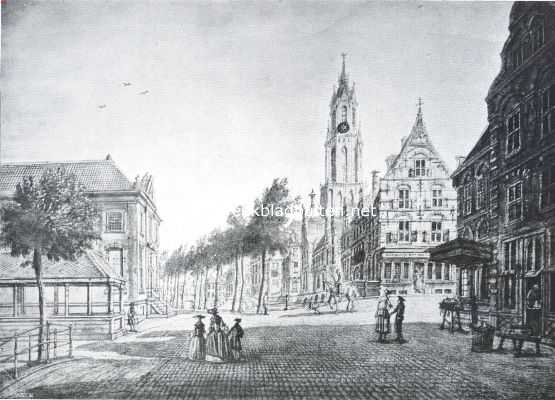 Zuid-Holland, 1914, Delft, Sloopend herboren Nederland VI. De kleinere steden en het platteland van Zuid-Holland. Stadsgezicht te Delft met de Camaretten (rechts) en de Vleeschhal (links). Naar een teekening in het gemeente-archief te Delft