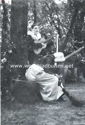 Noord-Holland, 1914, Hilversum, Pierlala troost Jan Klaassen's vrouw  nadat deze naar de kroeg is gegaan. Pierlala: de heer E. v. Kempen, Katrijn: mej. Hans Roelants