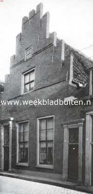 Gelderland, 1914, Harderwijk, Harderwijk en zijne voormalige Academie. Eigenaardige trapgevel in de Donkerstraat