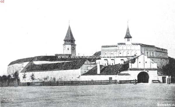 Polen, 1914, Dynw, Galici. Versterkte kerk in Dynow, in de nabijheid van het reeds door de Russen belegerde Przemysl