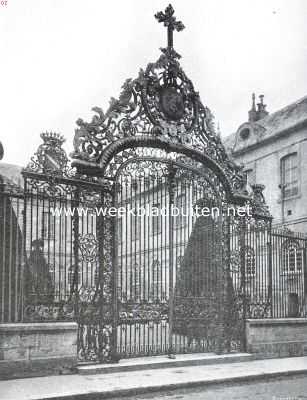 Frankrijk, 1914, Troyes, Troyes. Gesmeed ijzeren hek voor het hospitaal