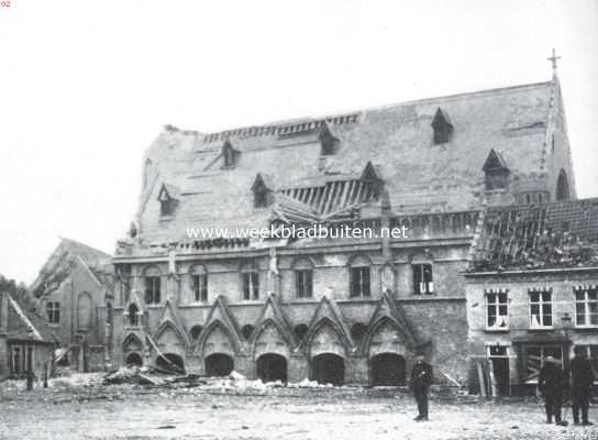 Belgi, 1914, Nieuwpoort, De Lakenhal te Nieuwpoort na de beschieting van het stadje