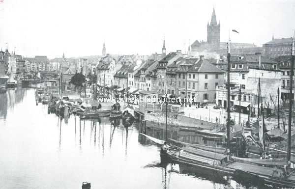 Rusland, 1915, Kaliningrad, Koningsbergen, de oude Pruisische hoofdstad. Koningsbergen. De Pregel met Vischmarkt
